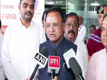 Odisha CM Mohan Charan Majhi receives warm welcome in Bhubaneswar after returning from UAE